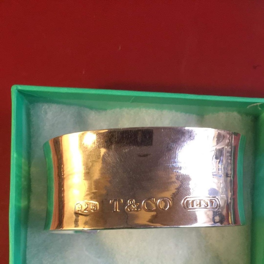 Cuff bracelet